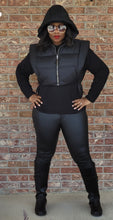 Load image into Gallery viewer, Code: Shailah | Black Wide Shoulder Puffer Coat
