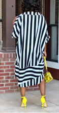 Load image into Gallery viewer, Code: Alicia | Black &amp; White Shirt Dress
